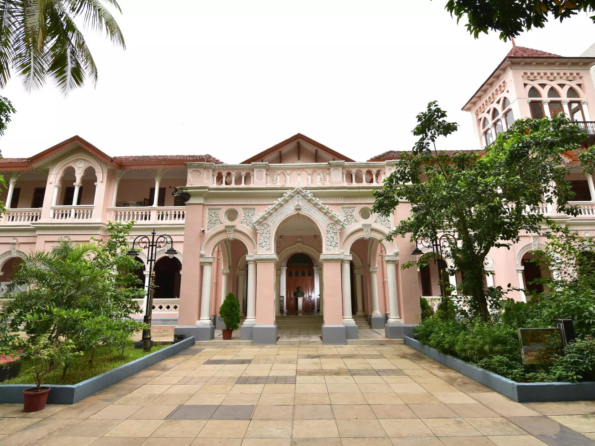 The 19th-century Gulshan Mahal bungalow. National Museum of Indian Cinema