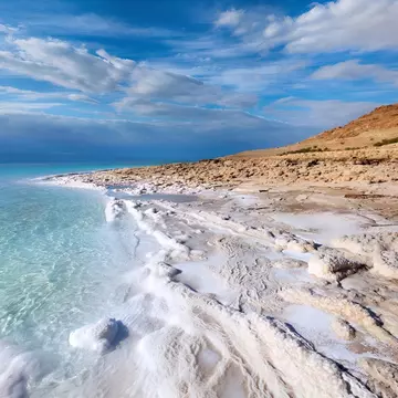 Explore the best of Jordan with this guide to the top places to visit, from Petra to the Dead Sea. Qutaibah Thawabi/Shutterstock