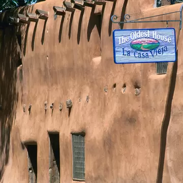 La Casa Vieja in Santa Fe is considered by some to be the oldest house in the USA.
