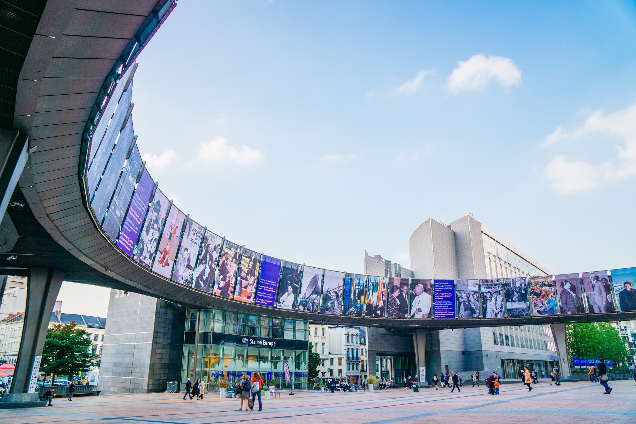 Brussels, Belgium - 26/09/2017: Exterior view of the European Parliament Building. Cityscape of Brussels. Brussels is the capital of Belgium and the administrative capital of the EU. Parlamentarium  License Type: media  Download Time: 2024-03-20T03:24:37.000Z  User: dermothegarty77  Is Editorial: Yes  purchase_order:   