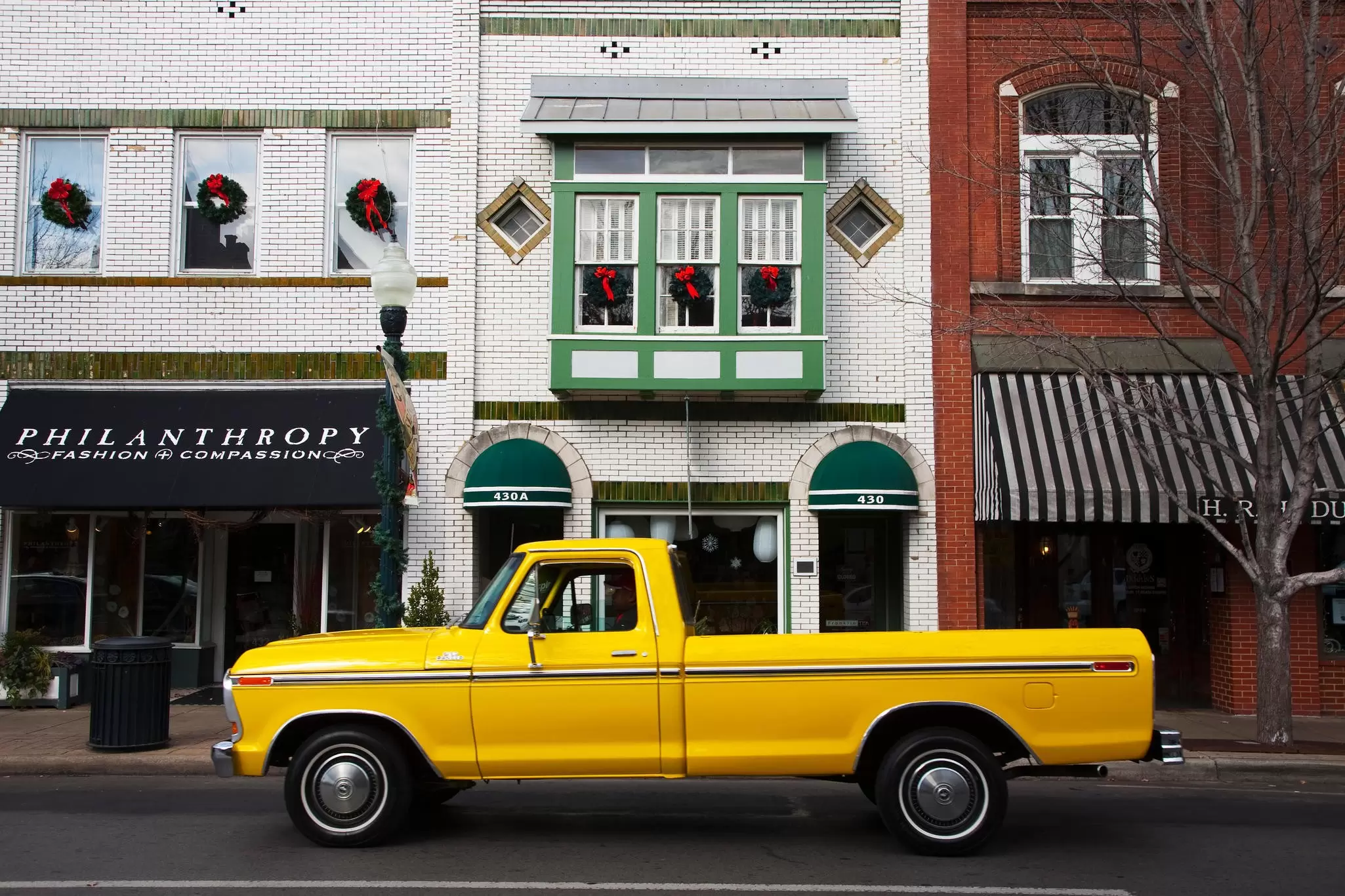 The quaint mid-century main street in the heart of Franklin, Tennessee