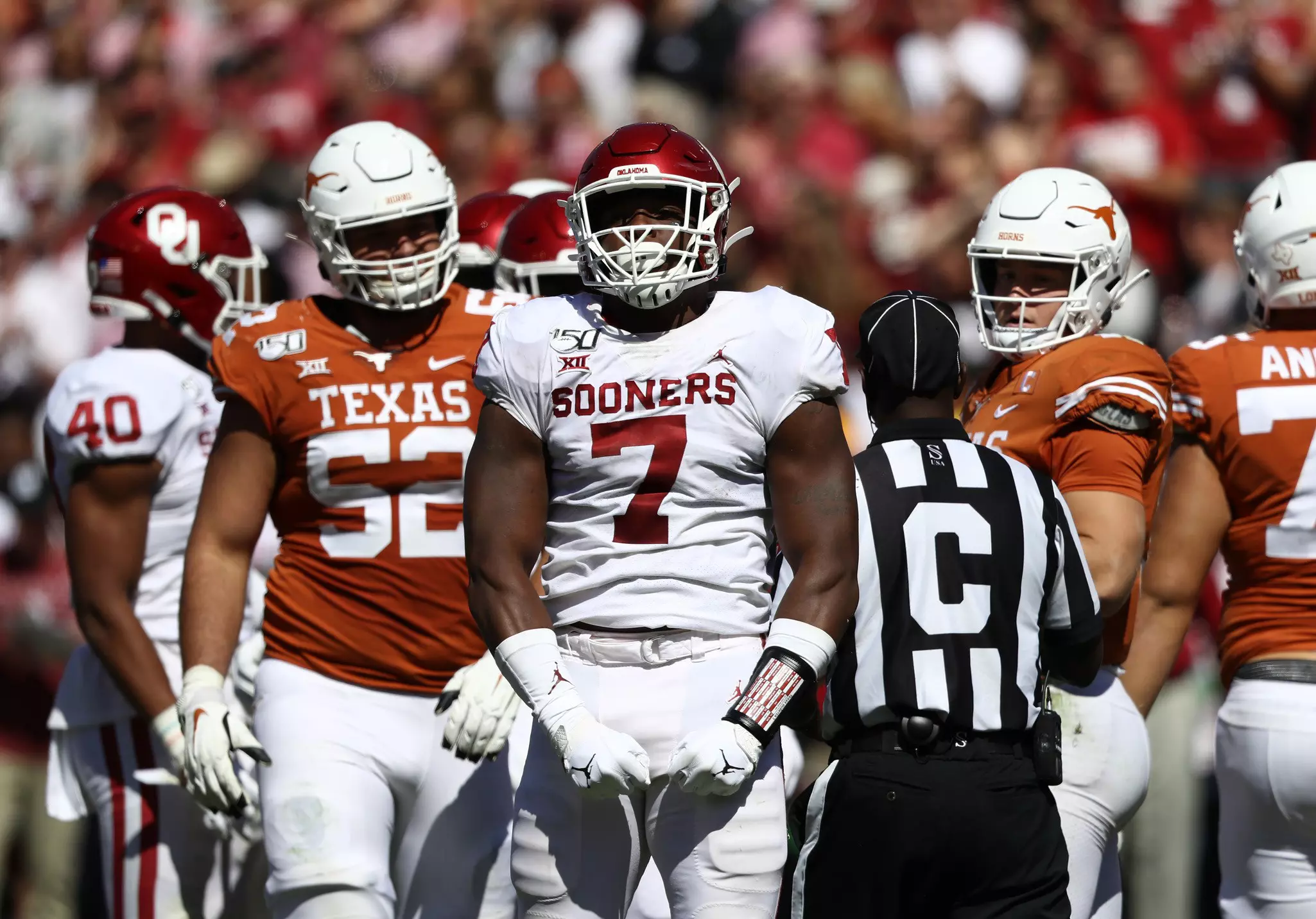 Football season can be a busy, expensive time to visit Texas © Ronald Martinez / Getty Images
