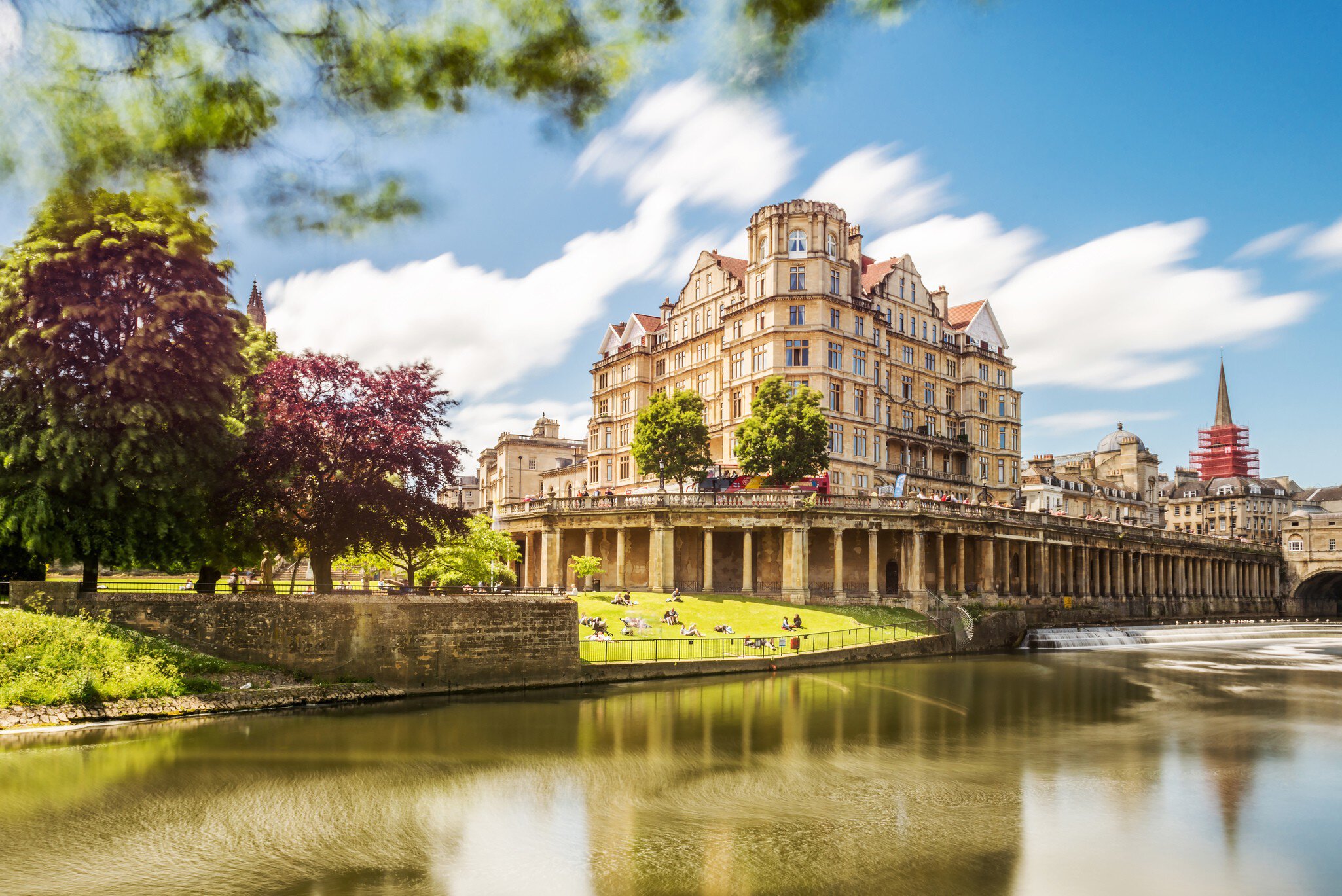 Pulteney Bridge in historical town of Bath, Somerset, England.