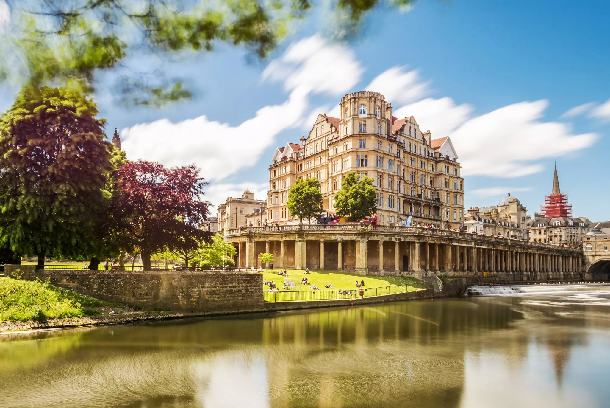 Pulteney Bridge in historical town of Bath, Somerset, England.