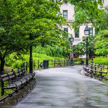 Away from Midtown’s skyscrapers, amazing neighborhoods are what make New York City a world capital. Jon Bilous/Shutterstock