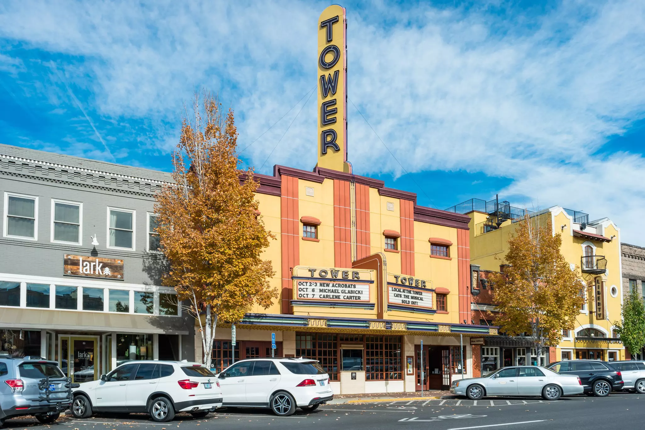 GettyImages-1138939189.jpg
Tower Theatre in downtown Bend Oregon USA