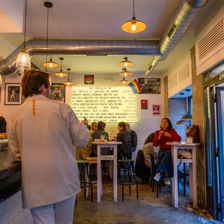 Customers in Pez Tortilla