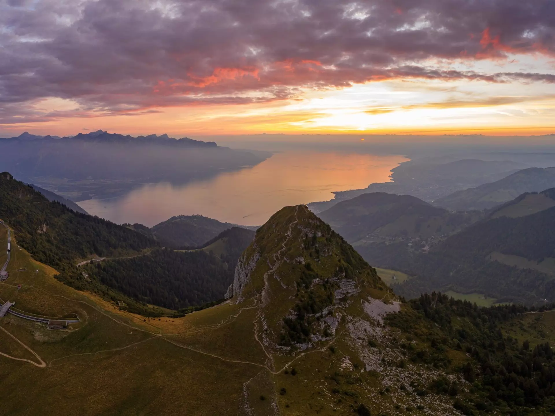 Day trips from Lausanne yield epic views like this one from Dent de Jaman © Manfred Stutz / Getty Images