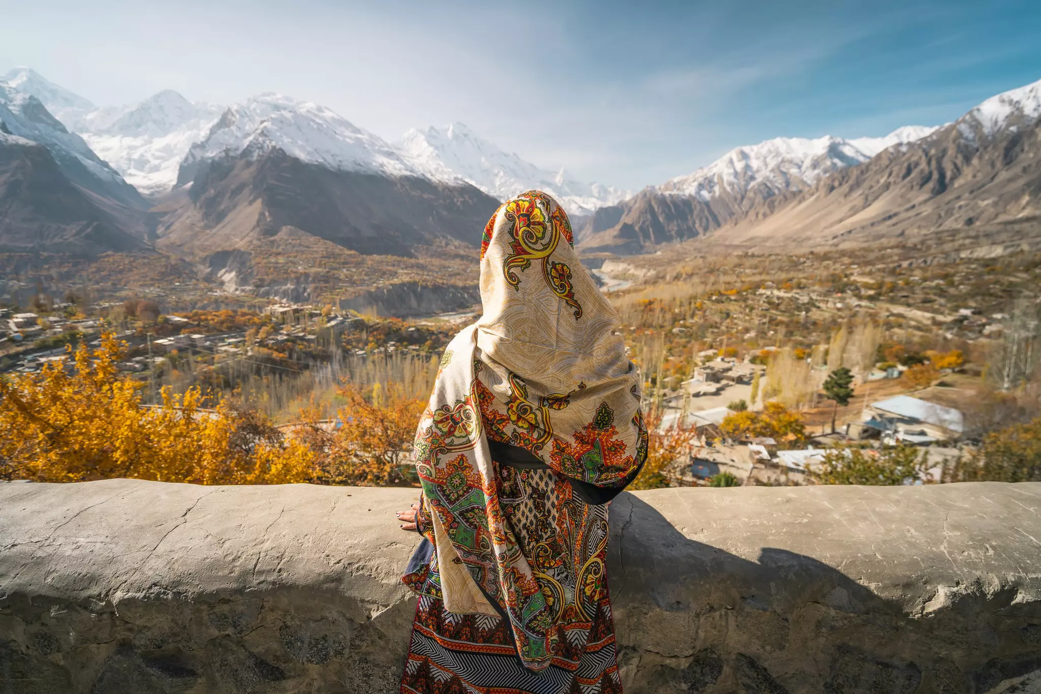 Traveling in Pakistan as a solo woman can be challenging but rewarding © Skazzjy / Getty Images / iStockphoto