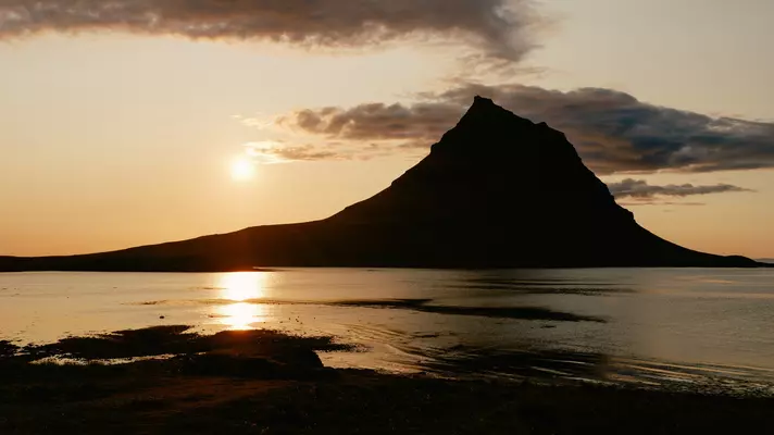 Kirkjufell Mountain
