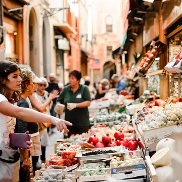 Grocery shopping is serious business in Italy. Here’s how to stock up like a local. Shutterstock